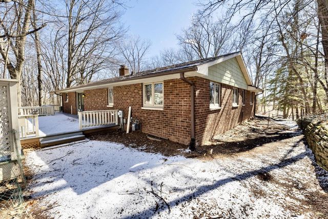 772 Brookwood CIRCLE, Hobart, WI 54155