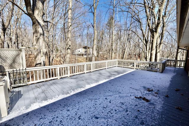 772 Brookwood CIRCLE, Hobart, WI 54155