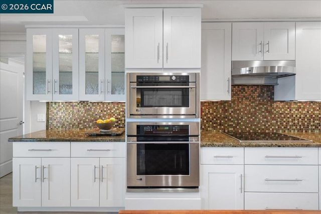 2100 Skycrest Dr 12, Walnut Creek, CA 94595