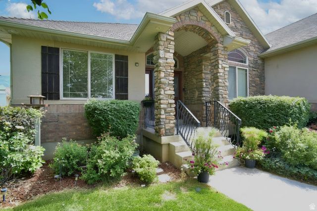 2320 E VIEW DR, South Weber, UT 84405
