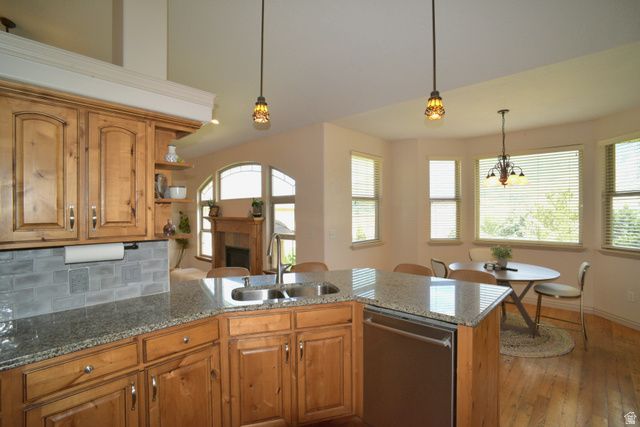 2320 E VIEW DR, South Weber, UT 84405