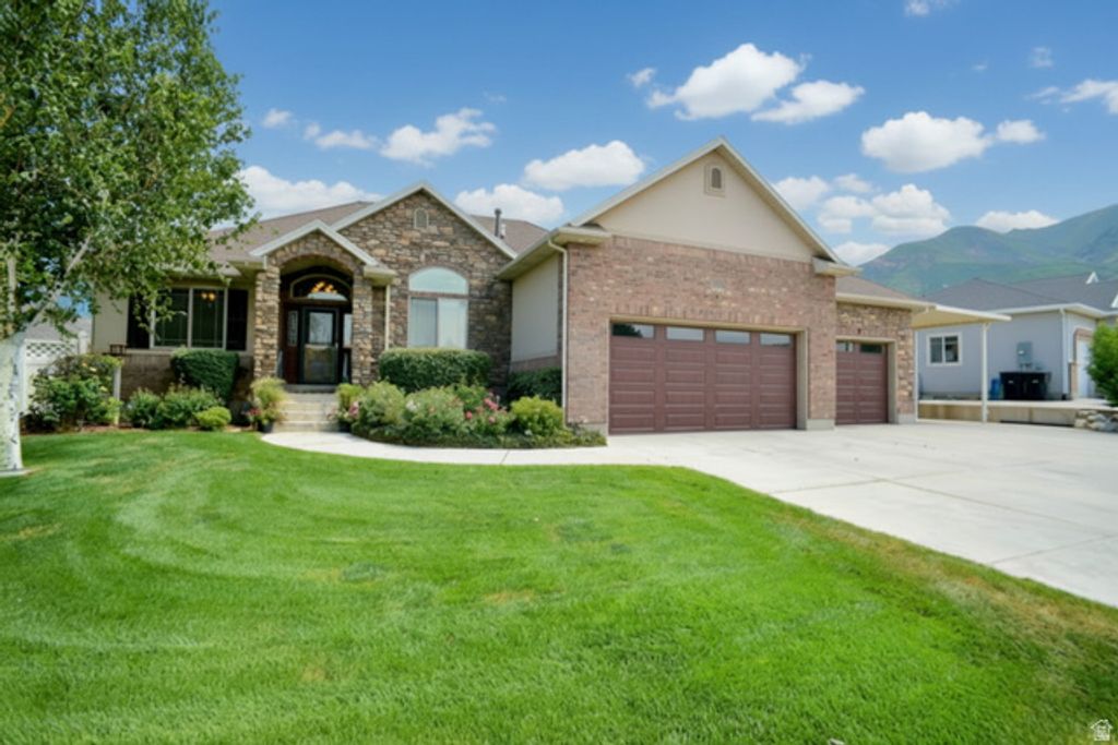 2320 E VIEW DR, South Weber, UT 84405
