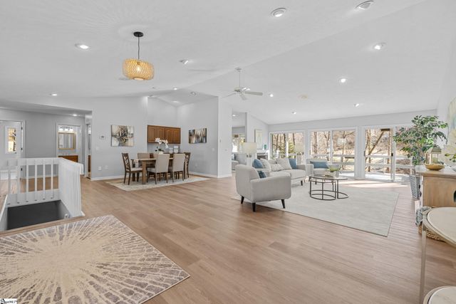 12 Yeoman Lane, Salem, SC 29676