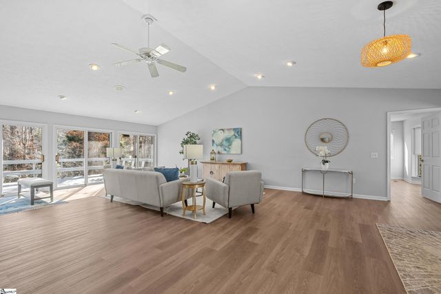 12 Yeoman Lane, Salem, SC 29676