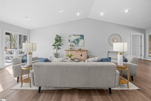 12 Yeoman Lane, Salem, SC 29676