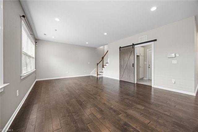 817 Blue Moon Court, Greensboro, NC 27455