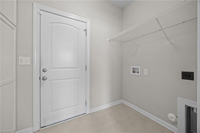 817 Blue Moon Court, Greensboro, NC 27455