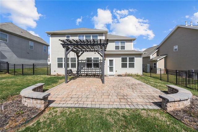 817 Blue Moon Court, Greensboro, NC 27455