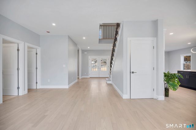 123 Scott Road, East Lyme, CT 06333