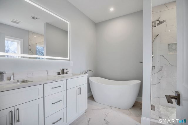 123 Scott Road, East Lyme, CT 06333