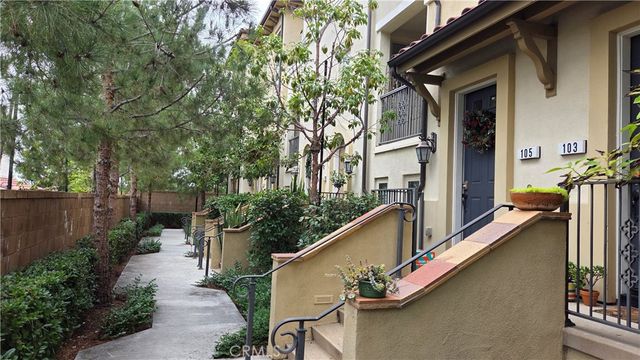 105 Plateau, Irvine, CA 92618