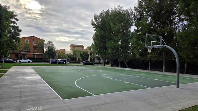 105 Plateau, Irvine, CA 92618