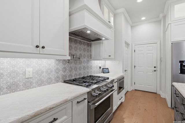 17919 Texas Emmy Ln, San Antonio, TX 78258