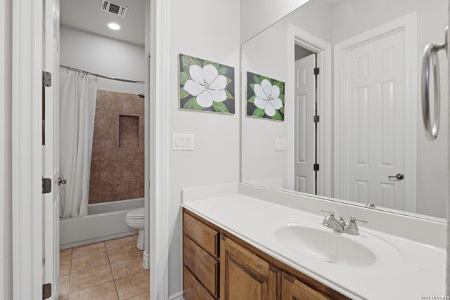 17919 Texas Emmy Ln, San Antonio, TX 78258