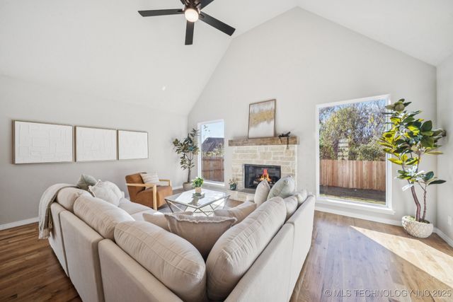 2078 E 138th Street S, Bixby, OK 74008