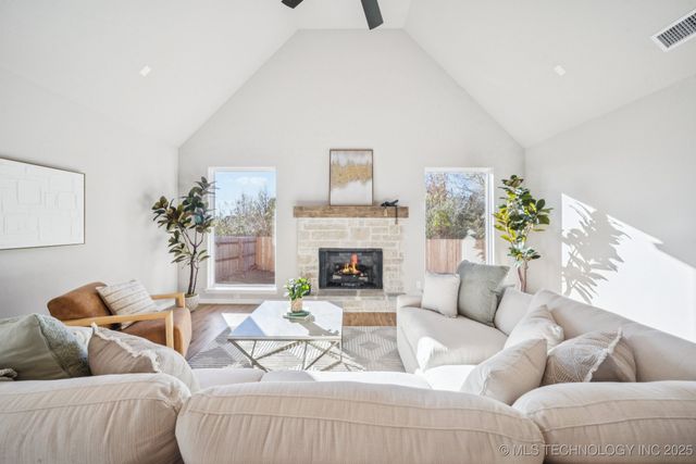 2078 E 138th Street S, Bixby, OK 74008