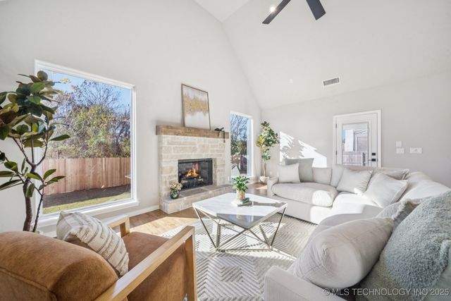 2078 E 138th Street S, Bixby, OK 74008