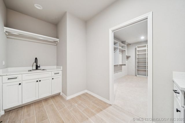 2078 E 138th Street S, Bixby, OK 74008