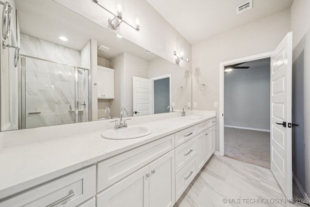 2078 E 138th Street S, Bixby, OK 74008