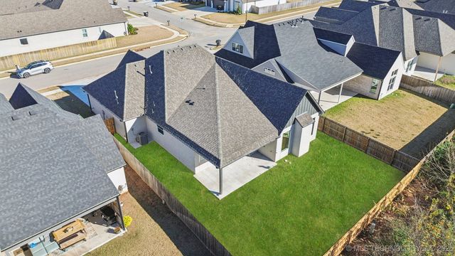 2078 E 138th Street S, Bixby, OK 74008