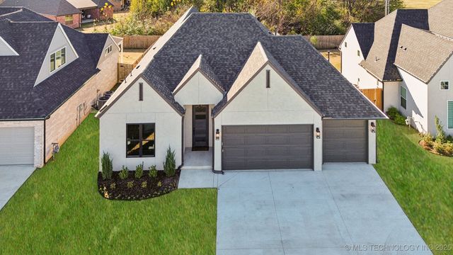 2078 E 138th Street S, Bixby, OK 74008