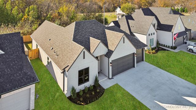 2078 E 138th Street S, Bixby, OK 74008