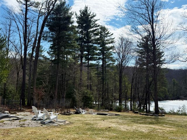 57 Inn Road, Forestburgh, NY 12777