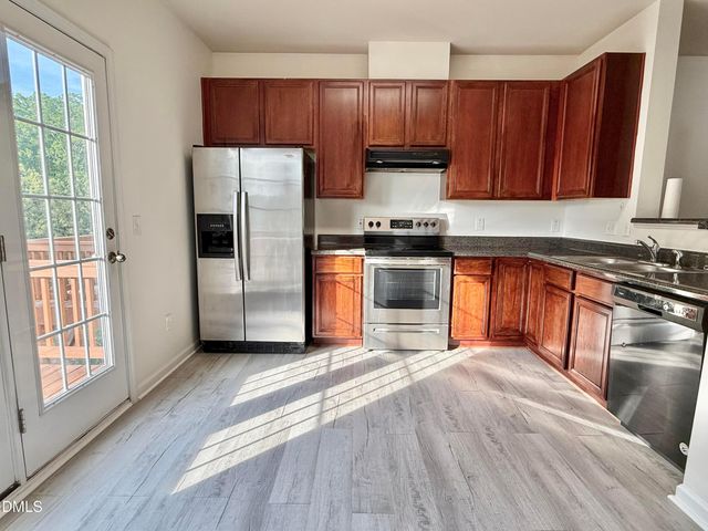 229 Dove Cottage Lane, Cary, NC 27519