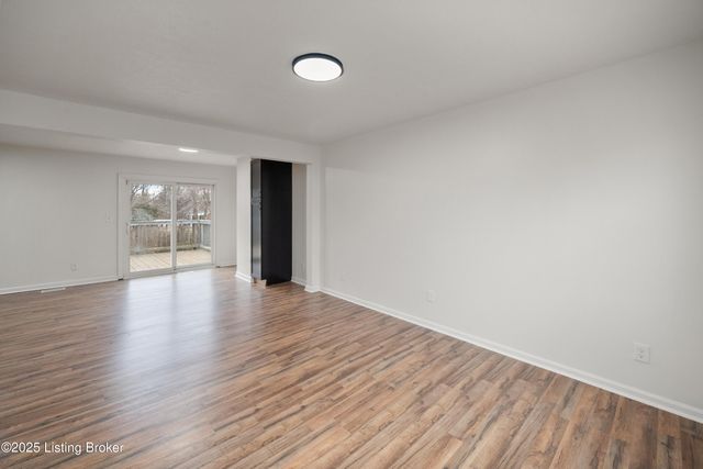 5408 Sprigwood Ln, Louisville, KY 40291