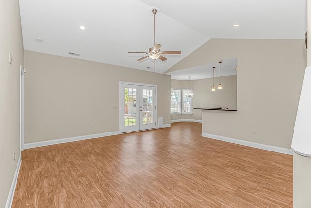 621 Garden Ave., Georgetown, SC 29440