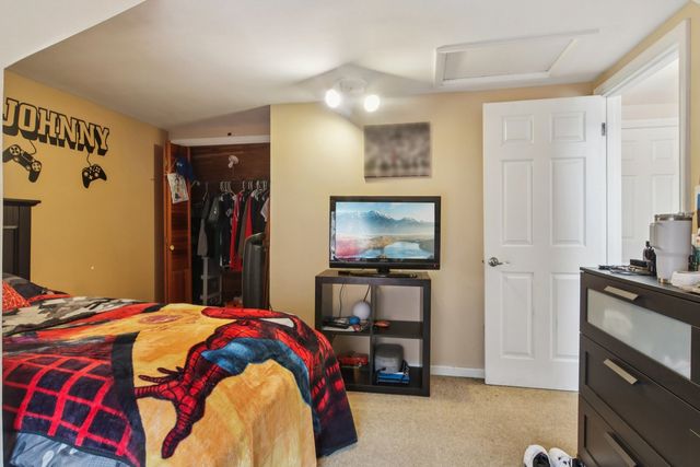 3940 N Paris Avenue, Chicago, IL 60634