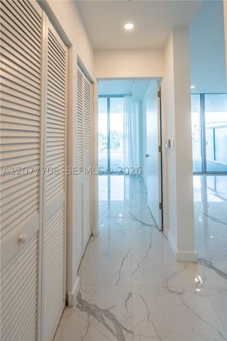 8425 Crespi Blvd 302, Miami Beach, FL 33141