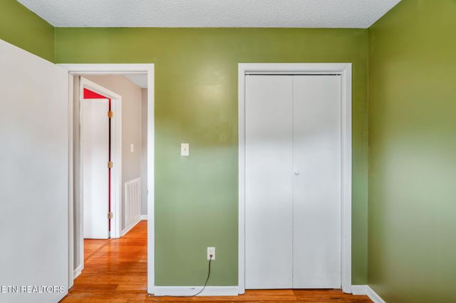 111 Tracy Lane, Oak Ridge, TN 37830