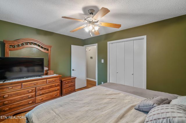 111 Tracy Lane, Oak Ridge, TN 37830