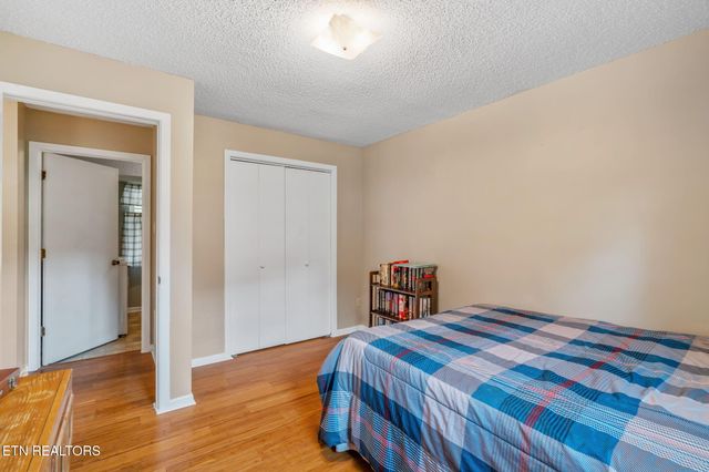 111 Tracy Lane, Oak Ridge, TN 37830