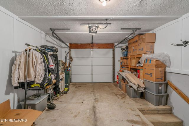 111 Tracy Lane, Oak Ridge, TN 37830