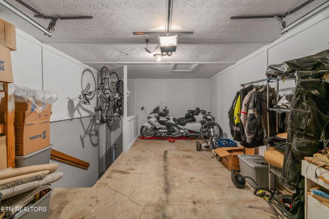 111 Tracy Lane, Oak Ridge, TN 37830