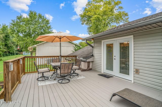 111 Tracy Lane, Oak Ridge, TN 37830