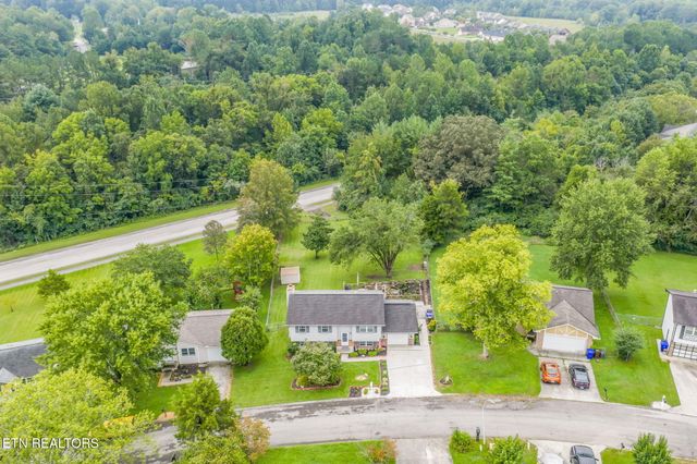 111 Tracy Lane, Oak Ridge, TN 37830