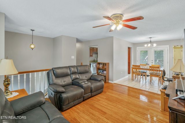 111 Tracy Lane, Oak Ridge, TN 37830