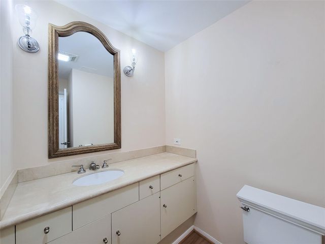 9333 Memorial Drive 414, Houston, TX 77024