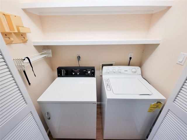 9333 Memorial Drive 414, Houston, TX 77024