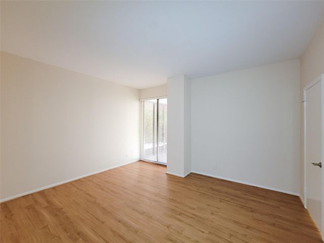 9333 Memorial Drive 414, Houston, TX 77024