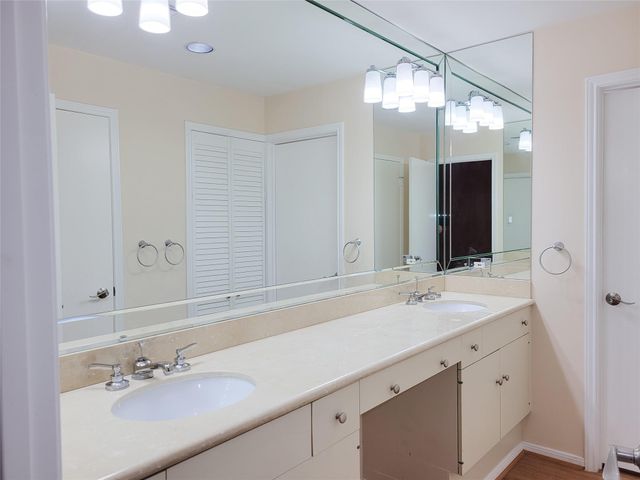 9333 Memorial Drive 414, Houston, TX 77024