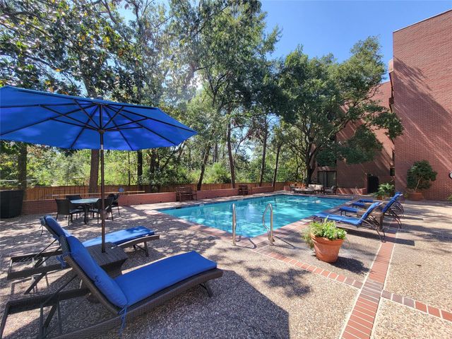 9333 Memorial Drive 414, Houston, TX 77024