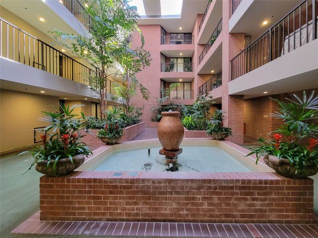 9333 Memorial Drive 414, Houston, TX 77024