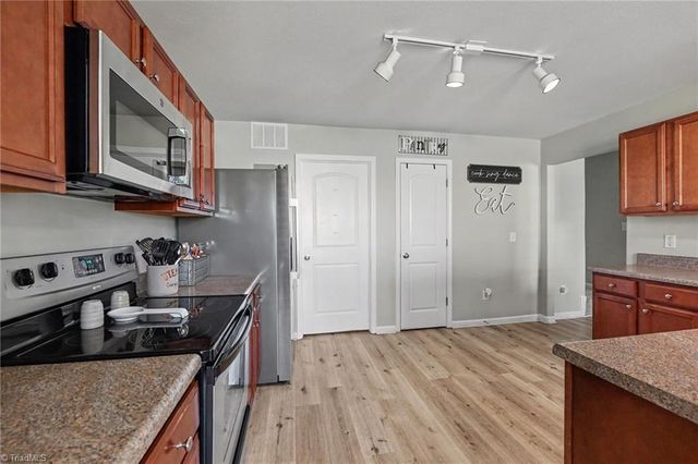 4338 Wyoming Court, Thomasville, NC 27360