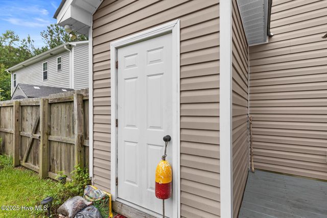 1264 Pickett Road, Jacksonville, NC 28540
