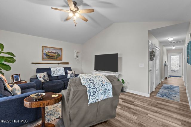 1264 Pickett Road, Jacksonville, NC 28540
