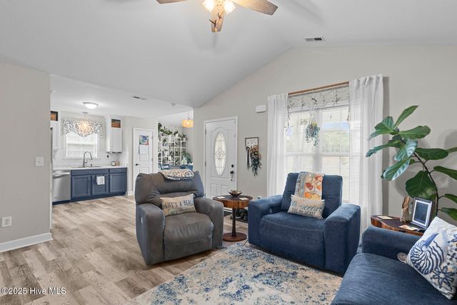 1264 Pickett Road, Jacksonville, NC 28540